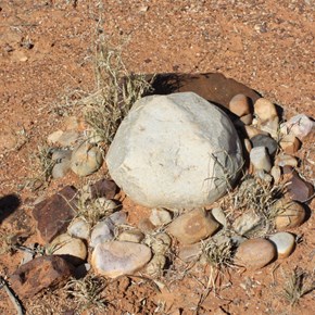 The cairn at the 'grave' site - Old Homestead Tank