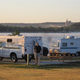 A cool early morning by the Missouri River - Chamberlain