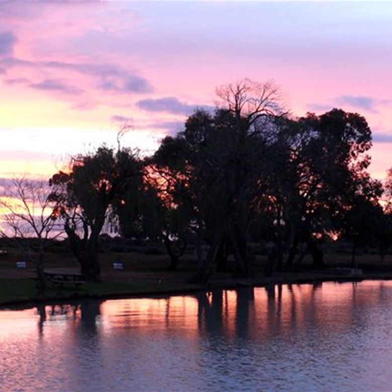 A lovely sunset for our last night on the road