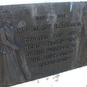 Daisy Bates plaque
