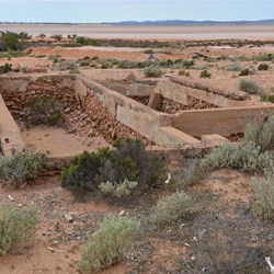 Glenloft former gold crushing plant ruins