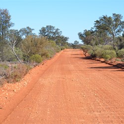The main Aboriginal Road heading towards Tjuntjuntjarra