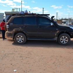 We had arranged to get fuel at Tjuntjuntjarra