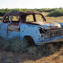 old car near Farina SA