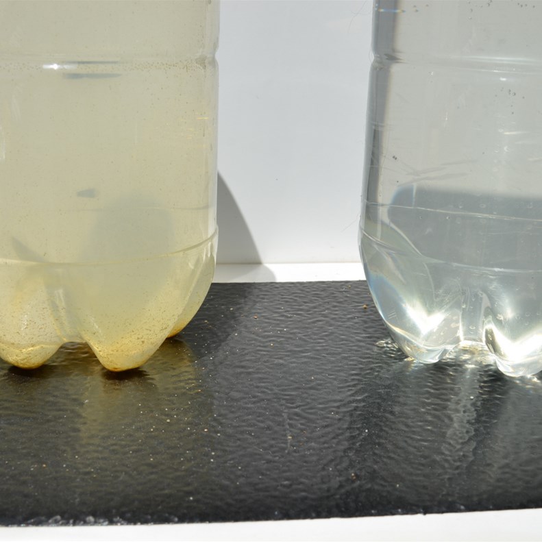 Left sample show the Murray water after 6 hours of natural settling
