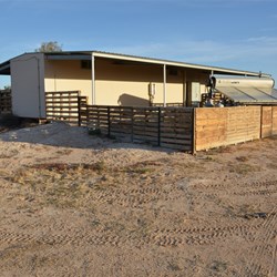 Mungeranie Shower and Toilet block
