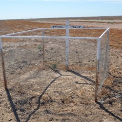 Roadside grave south of Bedourie