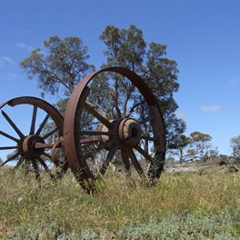Old Jinker wheels and axel - Glencoe