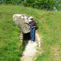 The entrance to  Hetty Peglers Tump