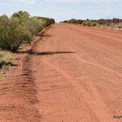 The closer we were to the Stuart Highway, the dirt road was in very good condition