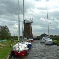 Horsey Windpump, minus sails.