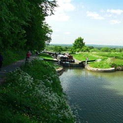 Busy day on the lock stairway at Caen Hill