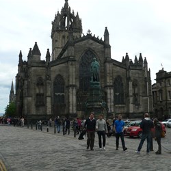 St Giles Cathedral and state of Sir Walter Scott