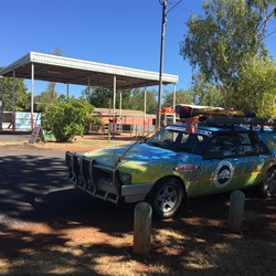 Fuel stop and lunch under a shady tree at Elliot