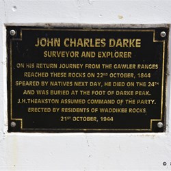 Darke Memorial west of Kimba