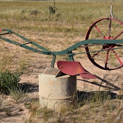 Memorial to the early pioneers of Coorabie