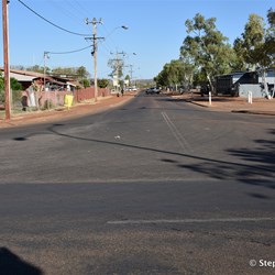 The start of the Duncan Road in Halls Creek