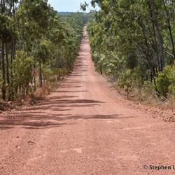 Good dirt road heading towards the beaches south of Nhulunbuy 