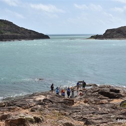 More people arriving for their photos at the Tip