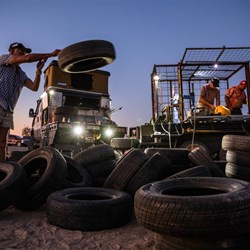 It's dawn and Craig from Air Support is pumping through a couple of last minute repairs (c) Box Rallies