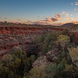 Rim walk Dales Gorge