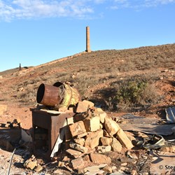 Waukaringa mine ruins 