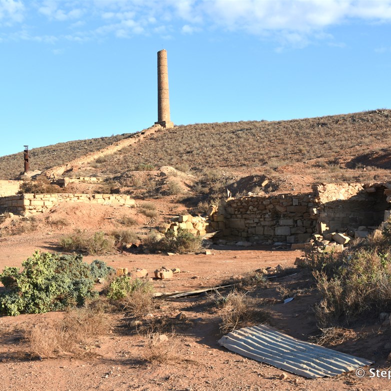Waukaringa mine ruins 