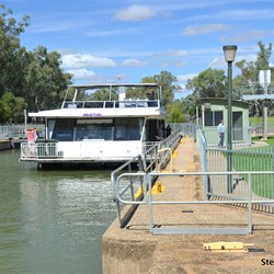 Houseboat entering Lock 11 at Mildura