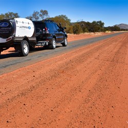 The single lane bitumen road all the way to Tilmouth Well