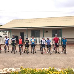 Rusty Gate Cafe Goomaling