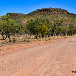 Changing scenery on the Buchanan Highway