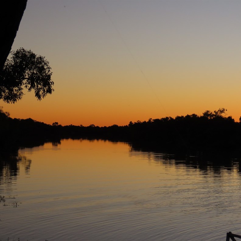 Sunset over the Thomson River