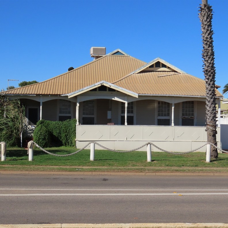 1896 Pastoralist Townhouse