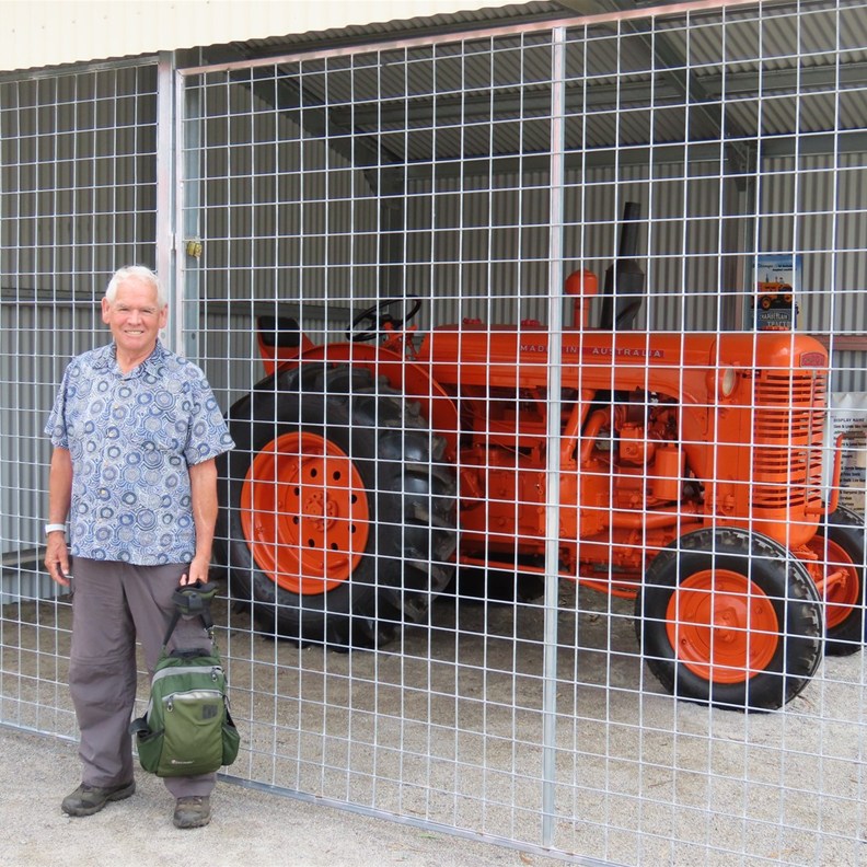 True Size Tractor