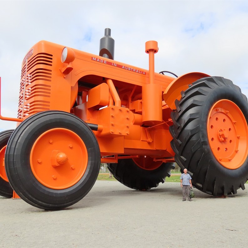 World's biggest Tractor