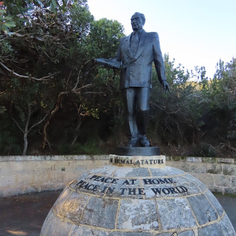 Statue
