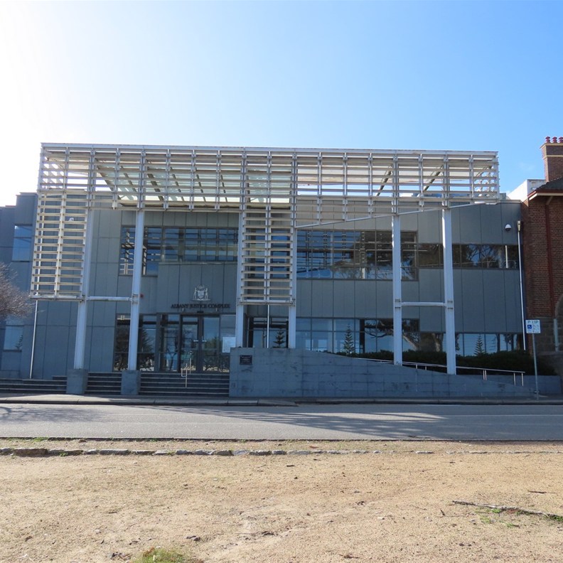 Modern Extension to the courthouse