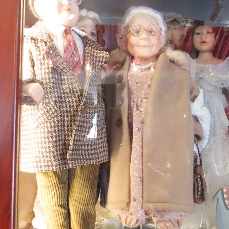 Gorgeous Grandma & Grandpa Dolls