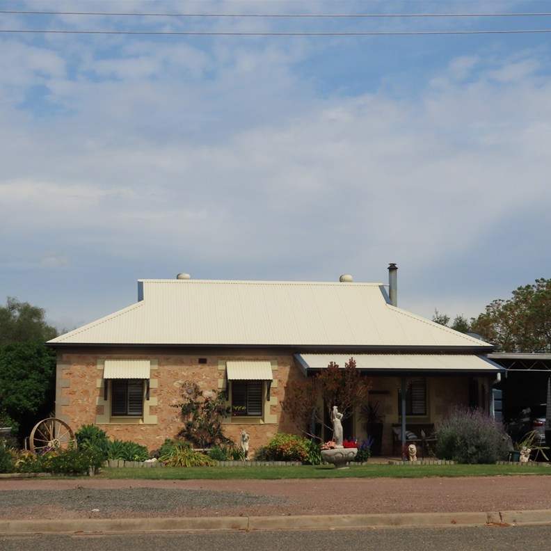Beautiful Stone Home in Minnipa