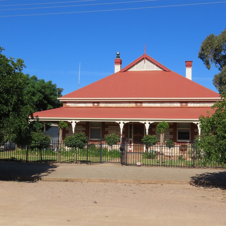 Home in Orroroo