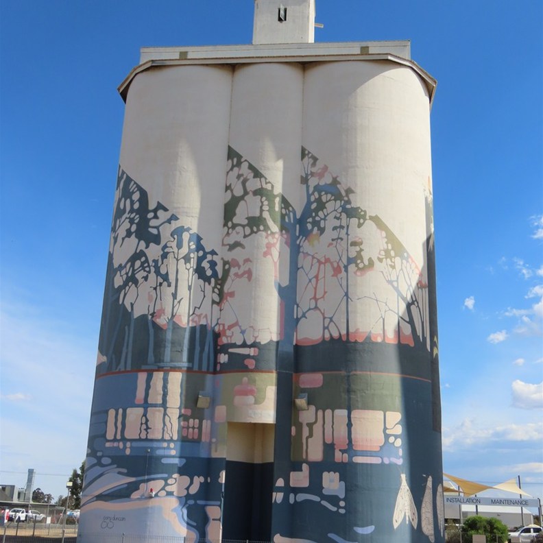 Waikerie Silo Art 4
