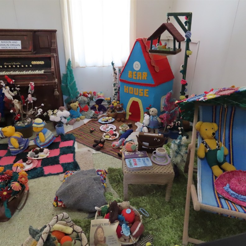 Knitted Garden 3