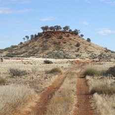 The trail in to the DQB