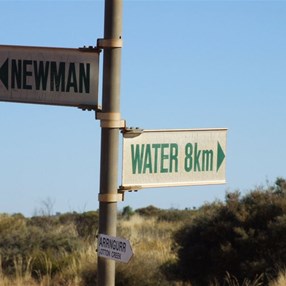 Rudimentary signposts on the Talawana