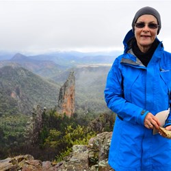 Heather and Breadknife, Warrumbungles on a freezing day