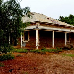 Old farmhouse near Burra Creek Gorge SA