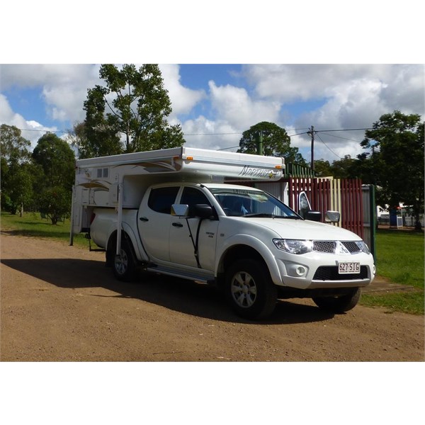 Mitsubishi Triton with Slide-On Camper