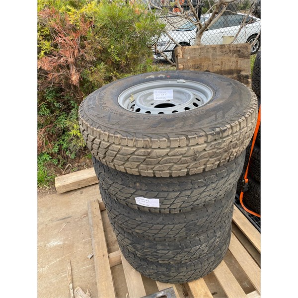 2021 79 Series Landcruiser wheels and tyres.
