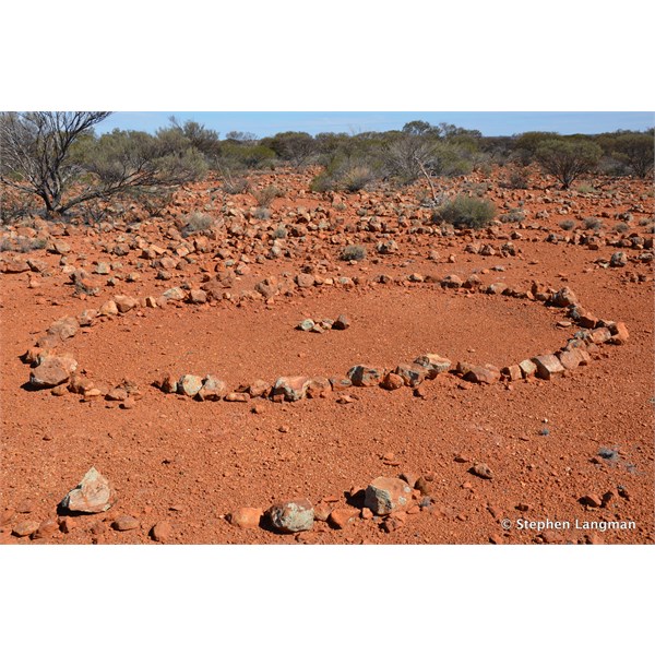 Aboriginal Stone arrangements east of Neale Junction
