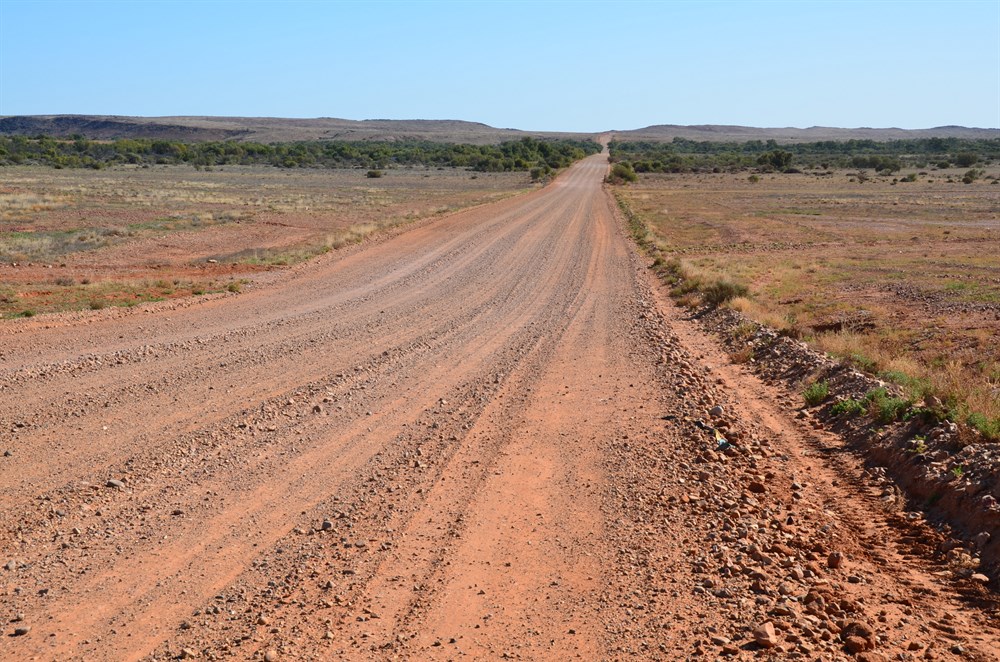 Strzelecki Track - Lyndhurst to Innamincka